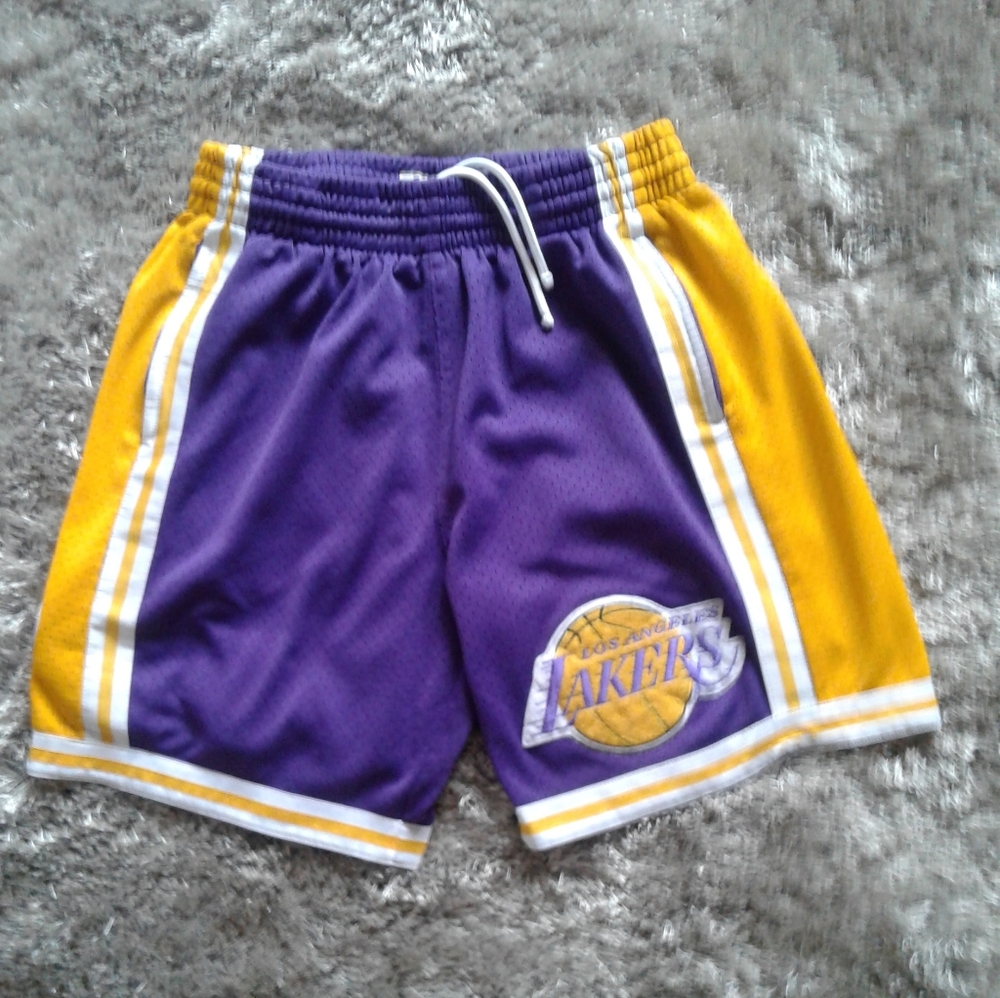 Mitchell Ness Hardwood Classic Lakers shorts large